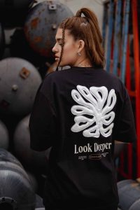 Summer T-shirt - Image 4