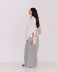 "Wanted" Loose Shirt with asymmetric sleeves - Image 3