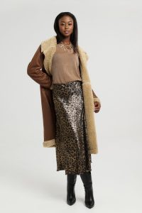 Hatoon Coat - Image 3