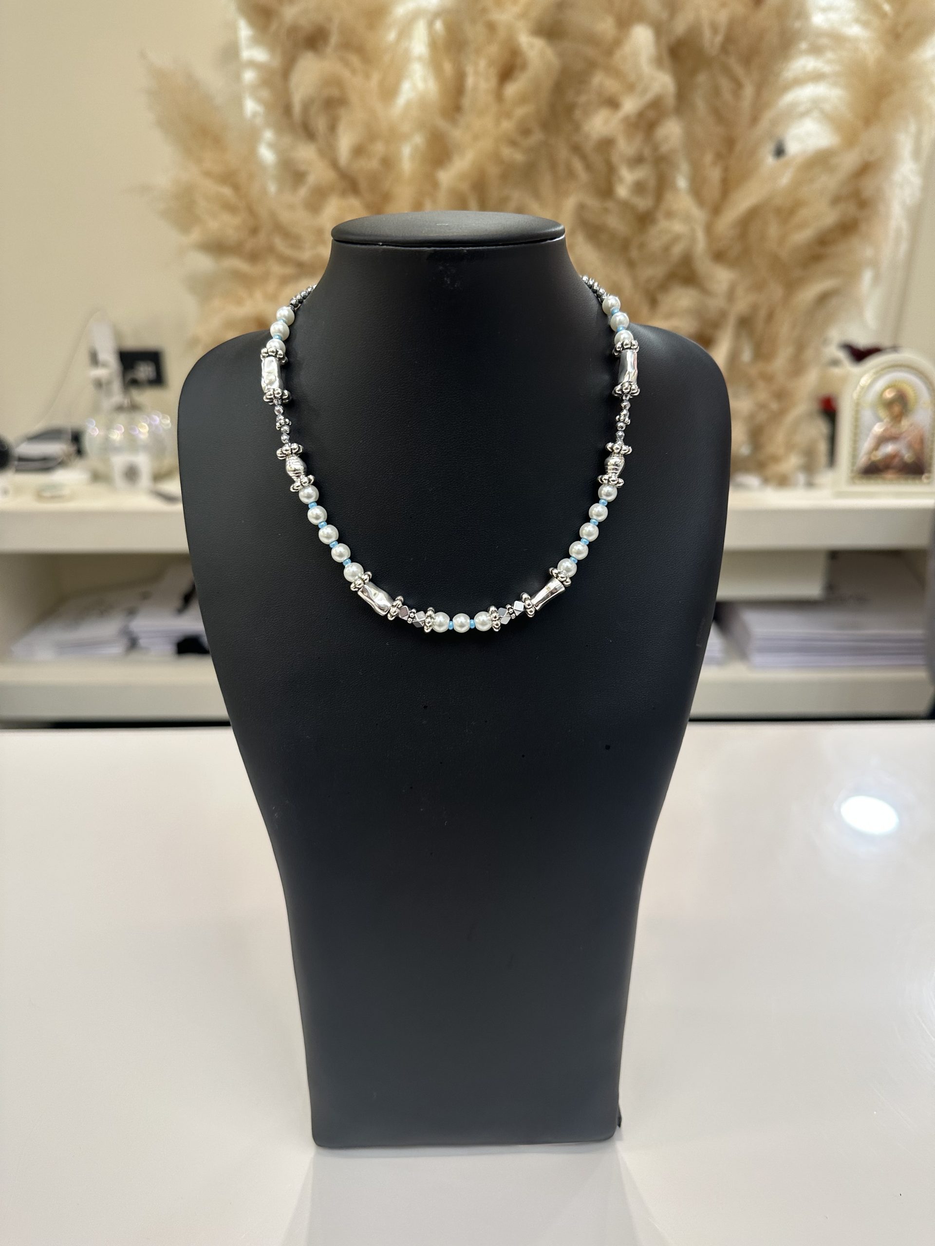 image00019 "Pearl" Necklace - Image 1