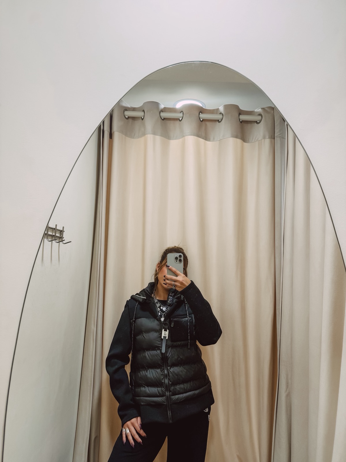 viber_image_2025-10-27_11-28-07-476 Vickie puffer Jacket - Image 1
