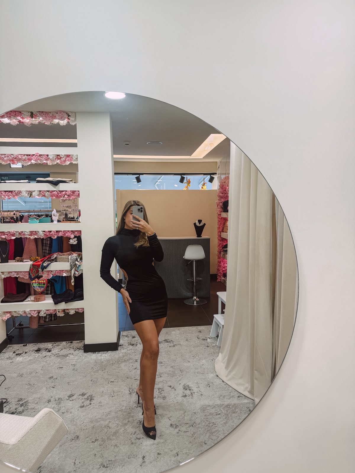 viber_image_2025-10-29_16-57-09-948 Kelis Dress - Image 1