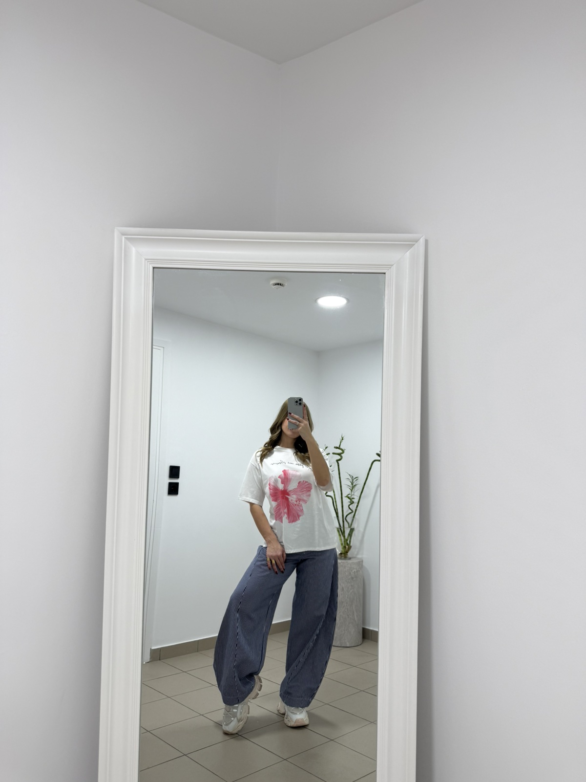 viber_image_2026-02-17_20-24-08-864 Finola T-Shirt - Image 1