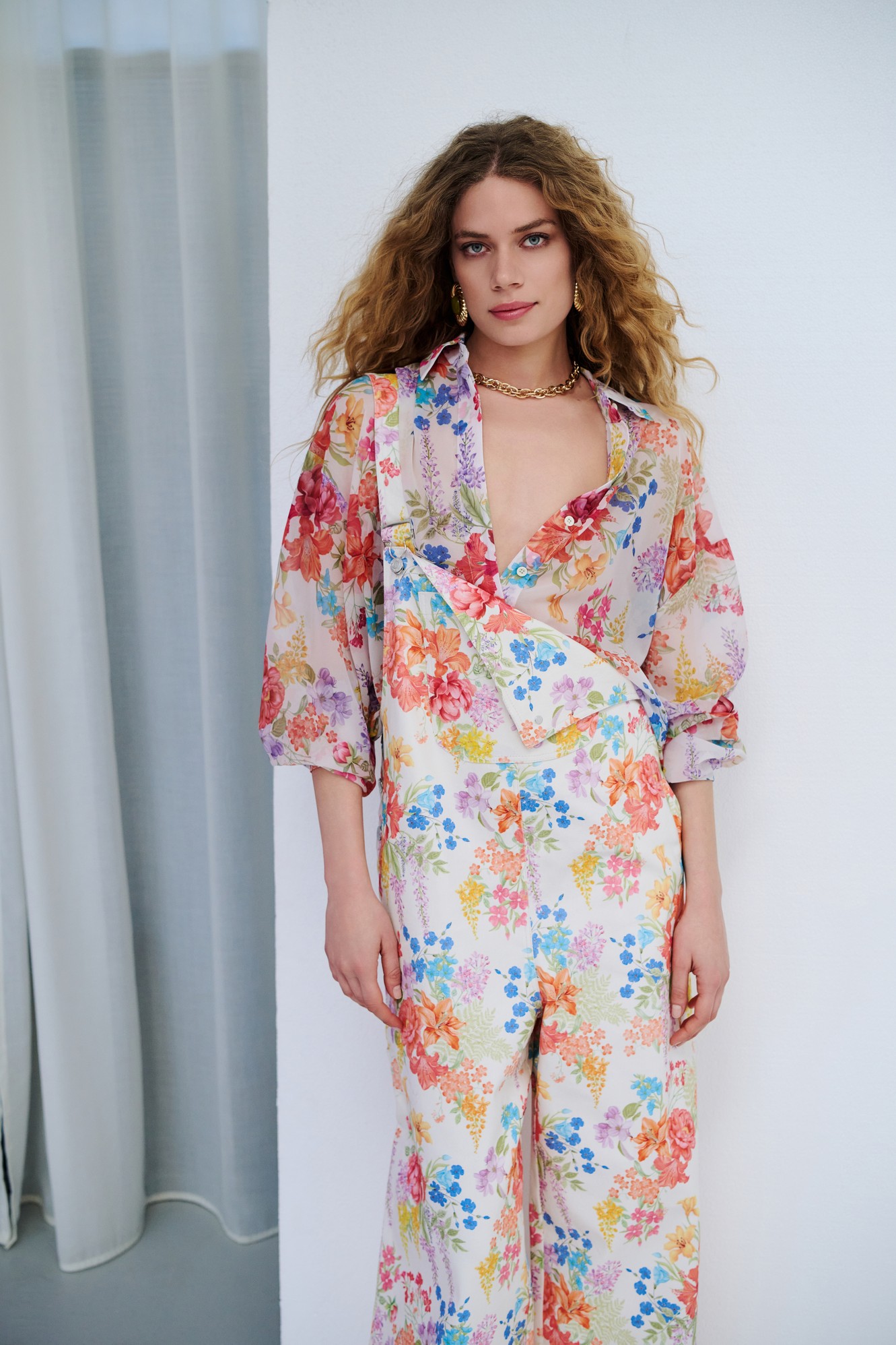 Iraida-Sunspell-Denim-Jumpsuit-White-2 Sunspell white oversized shirt - Image 1