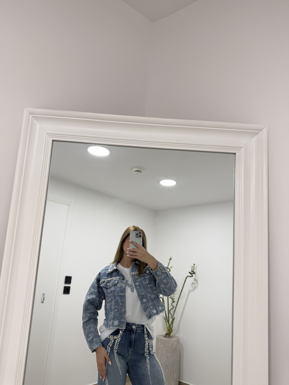 viber_image_2026-03-09_13-36-49-453 Ezia Jacket - Image 1